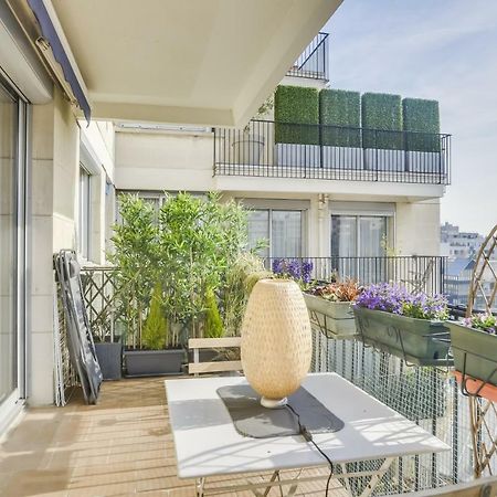 Charming Apartment With Terrace By Weekome Paryż Zewnętrze zdjęcie