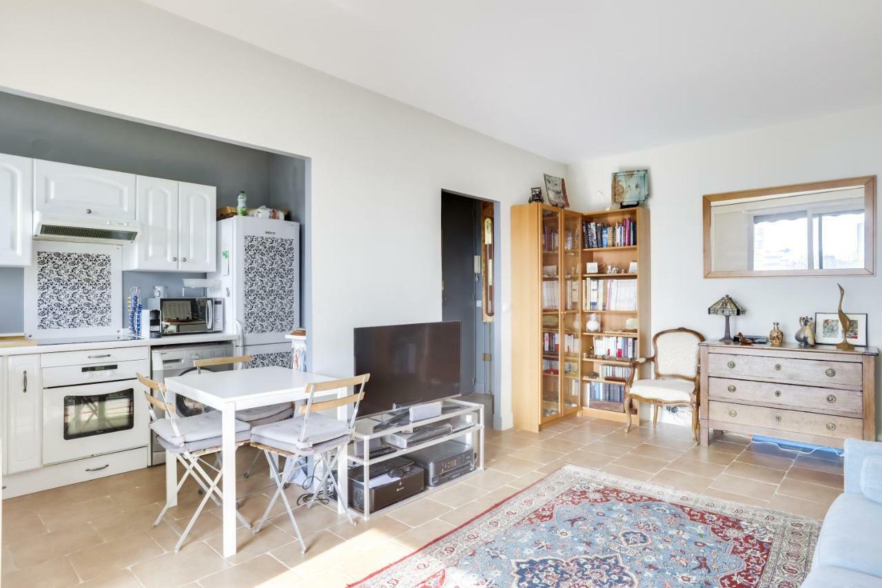 Charming Apartment With Terrace By Weekome Paryż Zewnętrze zdjęcie