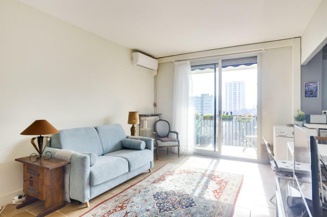 Charming Apartment With Terrace By Weekome Paryż Zewnętrze zdjęcie